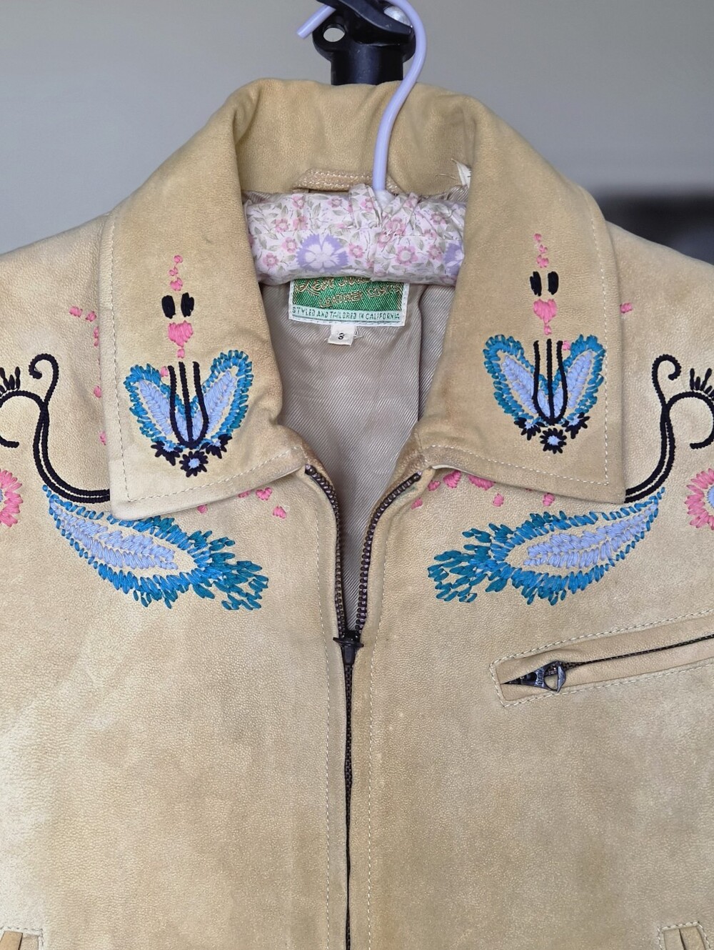 RARE Levi's Vintage Leather Embroidered Jacket Made In Italy - Picture 4 of 11